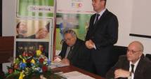 Stire din Sport : Casa Regală a României a decis ca oina să primească Înaltul Patronaj al Majestății Sale Regele Mihai I