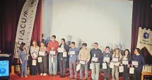 Stire din Cultură-Educație : Doi elevi constănțeni calificați în lotul internațional, pentru Olimpiada de Lingvistică