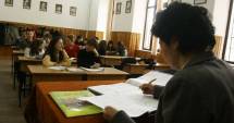 Stire din Cultură-Educație : Cine se află în spatele elevilor olimpici: profesorul de la clasă sau meditatorul?