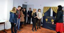 Stire din Cultură-Educație : O mică bucurie pentru copiii  din Centrul "Maria Montessori"