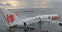 Stire din Actualitate : O nouă tragedie: avion low-cost  cu 189 de pasageri prăbușit în mare