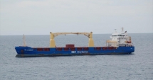 Stire din Economie : Opt marinari de pe "BBC Caribbean", răpiți de pirații nigerieni