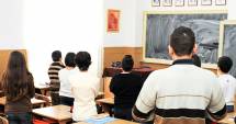 Stire din Cultură-Educație : Ce se întâmplă cu elevii care  nu mai vor să facă ora de Religie