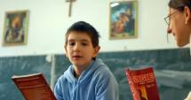 Stire din Eveniment : LOVITURĂ DURĂ PRIMITĂ DE BISERICĂ / CCR: Religia nu mai este obligatorie în școli