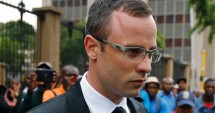 Stire din Monden : Oscar Pistorius a fost condamnat la 5 ani de închisoare pentru uciderea iubitei sale