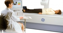 Stire din Sănătate : Zeci de constănțeni și-au verificat gratuit osteoporoza