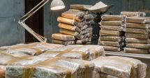 Stire din Economie : O tonă de cocaină, confiscată pe mare