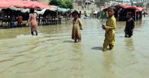 Stire din Actualitate : Bilanţul inundaţiilor din Pakistan a urcat la 1.061 de morţi