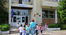 Stire din Cultură-Educație : Festivitate de deschidere la Palatul Copiilor