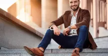 Stire din Sănătate : Încălțămintea care vă poate salva picioarele de durere și complicații