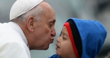 Stire din Actualitate : Papa Francisc surprinde din nou,  cu un mesaj pentru mamele care alăptează
