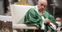 Papa Francisc a lansat consultări cu toţi catolicii din lume privind soarta bisericii