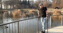 Stire din Actualitate : Un bărbat paralizat de 10 ani poate să meargă din nou, cu ajutorul tehnologiei