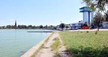 Stire din Social : Zero agrement nautic! Pe Lacul Tăbăcărie trec doar "submarine"