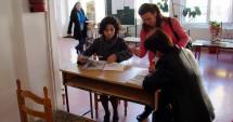 Stire din Cultură-Educație : Părinți, pregătiți dosarele pentru înscrierea în clasa zero!