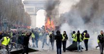 Stire din Actualitate : Rusia, suspectată că se implică virtual în protestele de la Paris. Francezii anchetează mai multe conturi false