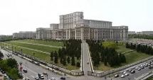 Stire din Social : Ce salarii încasează șoferii senatorilor și ce sporuri au