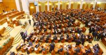 Stire din Politică-Administrație : Parlamentarii și-au votat pensiile speciale.  Câți bani vor primi