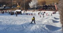 Stire din Social : Sute de turiști au luat cu asalt pârtiile în ultimul weekend de dinaintea Crăciunului