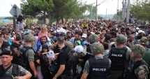 Stire din Actualitate : Pașapoarte românești false, folosite de mii de imigranți ca să intre în Marea Britanie