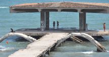 Stire din Social : Pasarela de promenadă de la Cazinoul din Mamaia ar putea fi salvată