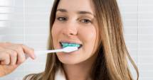 Cât adevăr e în reclamele la pastele de dinți? 