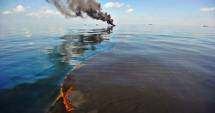 Stire din Actualitate : British Petroleum va plăti despăgubiri de 20,8 miliarde de dolari pentru poluarea din Golful Mexic