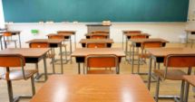 Stire din Cultură-Educație : Din vacanță în vacanță. Patru zile libere în ianuarie și iunie