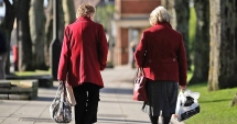 Stire din Social : Pensia minimă, mărită de la 400 la 520 de lei