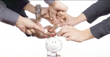 Stire din Social : Guvernul bagă mâna până la cot  în pensiile private ale salariaților de azi