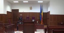 Stire din Eveniment : Pensiile speciale ale magistraților ar urma să fie tăiate. Aceștia amenință cu greve