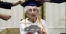 Stire din Fun : Pensionara la facultate