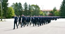 Stire din Eveniment : Din ce în ce mai puțini polițiști pe străzi: „Este un val masiv de pensionări!”