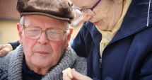Stire din Social : Vești proaste pentru pensionari. Ajutorul one-off ar putea ajunge la seniori abia în septembrie