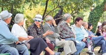 Stire din Eveniment : Pensionarii din Constanța, păcăliți pe bandă rulantă de escroci