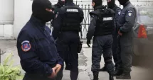 Stire din Eveniment : Lovitură pentru afaceriștii „fantomă”! 62 de percheziții și rețineri pe bandă rulantă