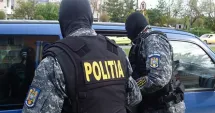 Stire din Eveniment : Reținuți pentru trafic de persoane. Cum au fost păcălite două tinere vulnerabile