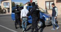 Stire din Eveniment : Percheziții la Constanța. Hoții din autobuze săltați de polițiști din pat