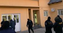 Stire din Eveniment : Acte și mașini ridicate din mai multe primării percheziționate