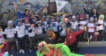 Stire din Cultură-Educație : Oaspeți din 8 țări străine, la Grădinița "Perluțele Mării"
