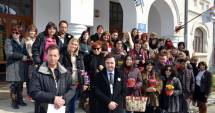 Stire din Cultură-Educație : Preșcolarii de la "Perluțele Mării", vizitați de oaspeți din patru țări europene
