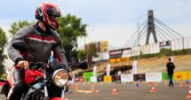 Stire din Eveniment : Permisul de conducere eliberat pentru categoria B este valabil şi în cazul anumitor tipuri de motociclete