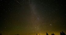 Stire din Actualitate : Perseidele. Cea mai strălucitoare ploaie de meteori este gata să-şi dezvăluie splendoarea