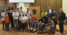 Stire din Social : Persoanele cu dizabilități se întrec la Cupa toamnei, la dart’s, șah și rummy