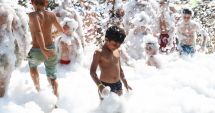 Stire din Eveniment : Petrecere cu spumă, într-un parc de pe litoral. Patronul, amendat cu  12.000 de lei