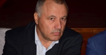 Stire din Cultură-Educație : Fostul director de la "Madgearu" amenință cu justiția. Atac la adresa lui Miu! "Este vorba despre sforării interne"