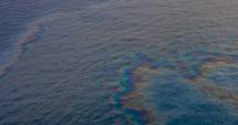 Stire din Actualitate : O scurgere la un oleoduct rusesc a provocat deversarea de petrol în Marea Neagră