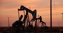 Stire din Economie : Prețul barilului de petrol a coborât la 65 de dolari