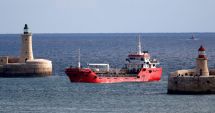 Stire din Actualitate : Petrolierul deturnat de migranți a ajuns în Malta