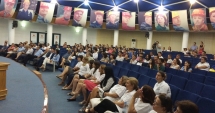 Stire din Economie : "Aveți oportunitatea să ne convingeți că sunteți buni și că meritați să fiți parte din Rompetrol"